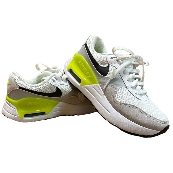 NWOT Nike Womens Air Max Systm 'White/Black Pure Platinum Volt' Size 6.5 - Picture 1 of 11